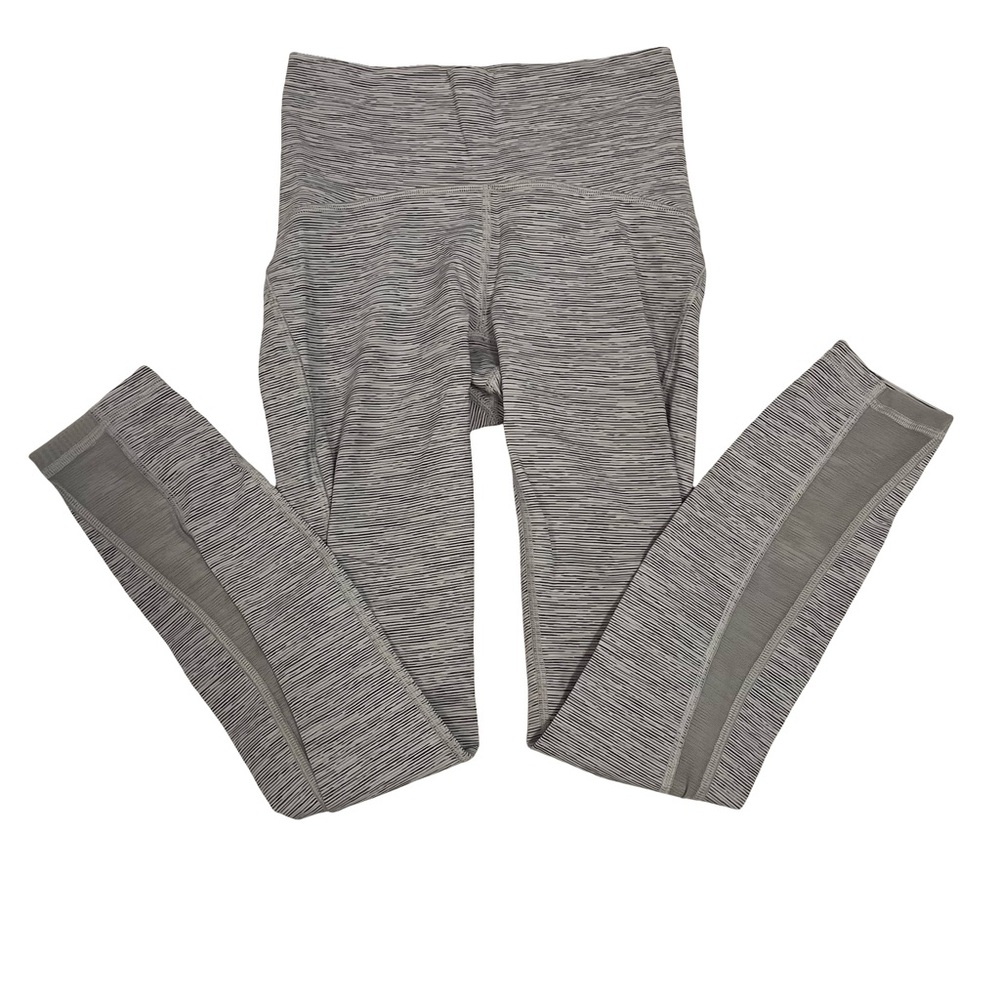 Lululemon White/Gray Striped Wunder Under 25” Leggings (Size 2)